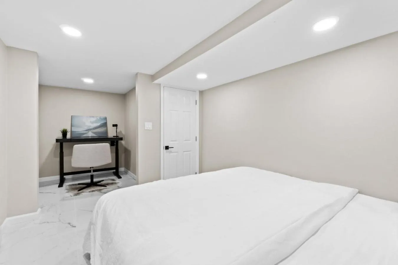 White Marble Retreat Villa Bayonne