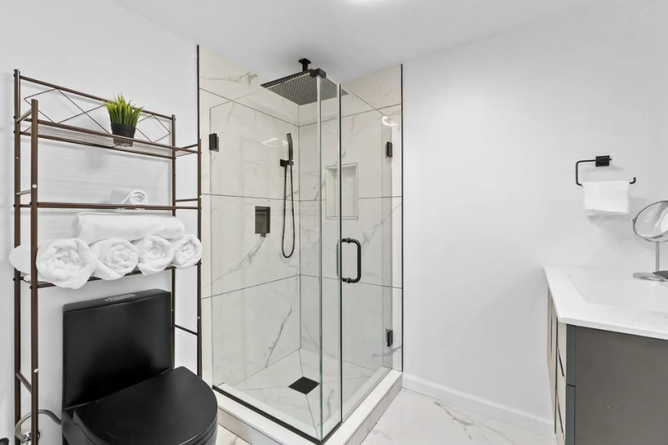 Holiday home White Marble Retreat Villa Bayonne United States