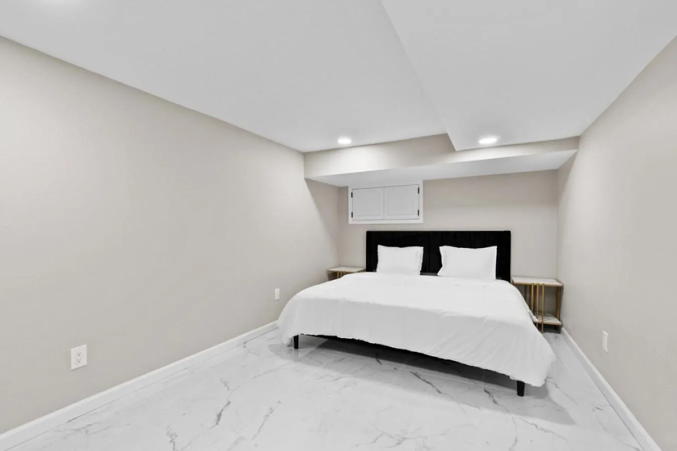 White Marble Retreat Villa Bayonne Holiday home