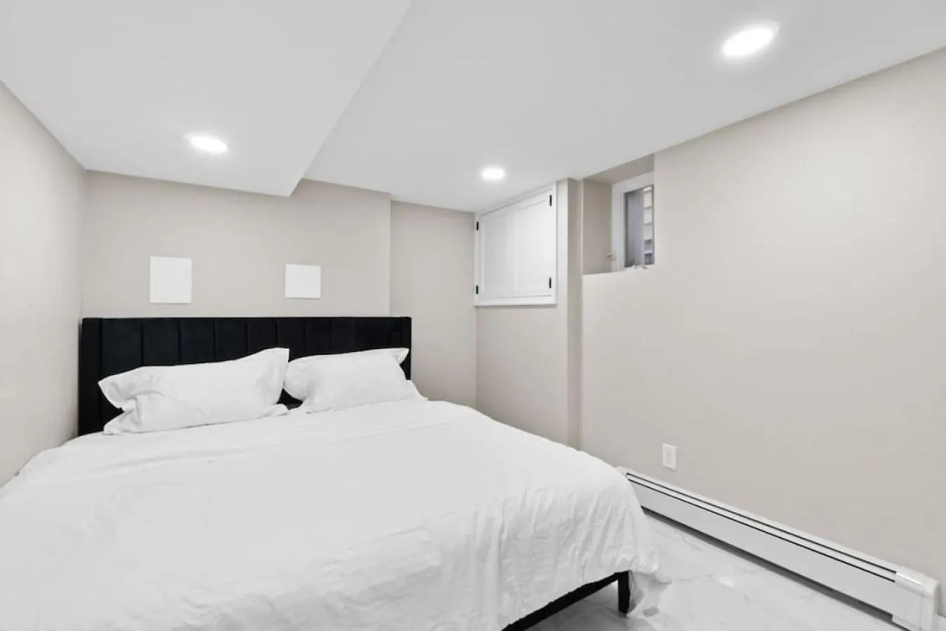 White Marble Retreat Villa Bayonne
