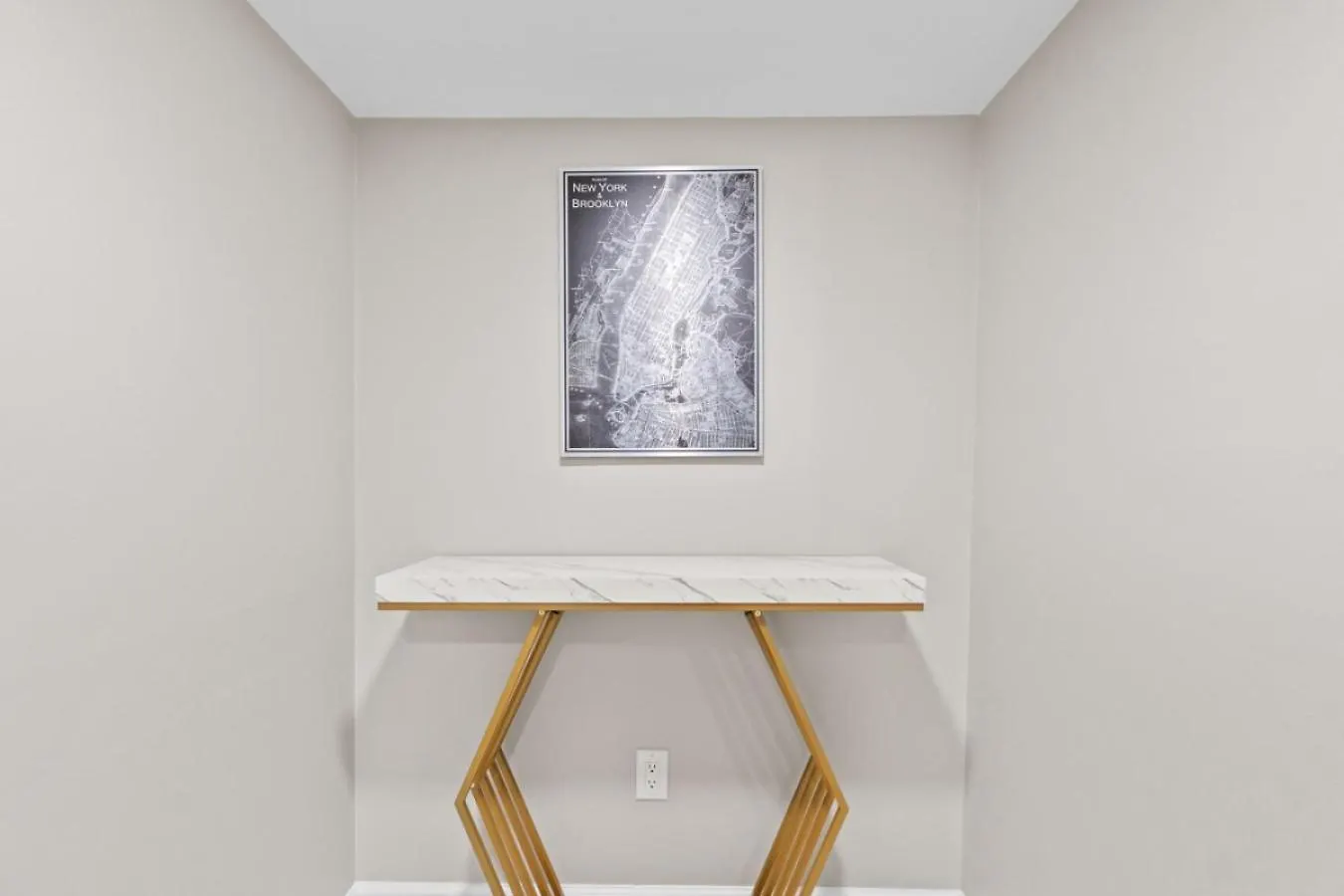 White Marble Retreat Villa Bayonne